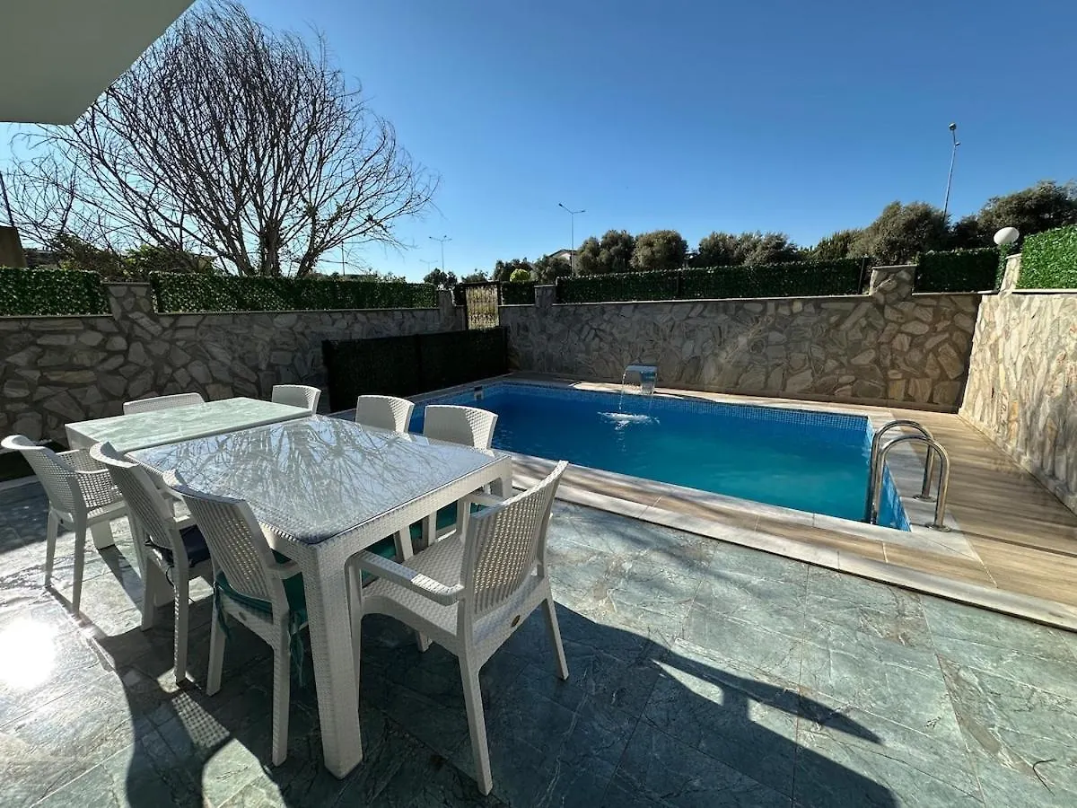 Villa With Private Pool Kusadası